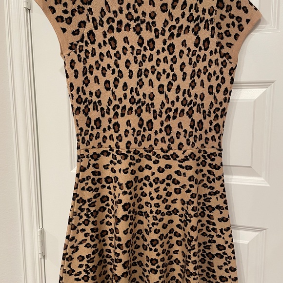 Teen’s XL Leopard Print Sweater Dress - Picture 3 of 4